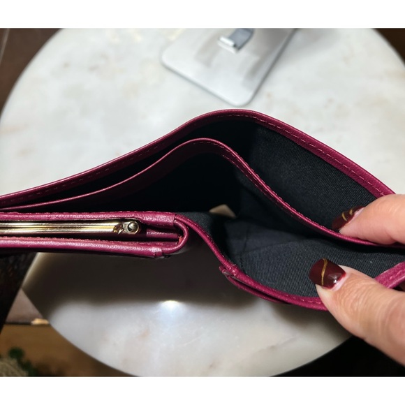 Paul Smith Garden Floral Trim, Bifold Wallet, Clasp, red burgundy EUC - Picture 7 of 15